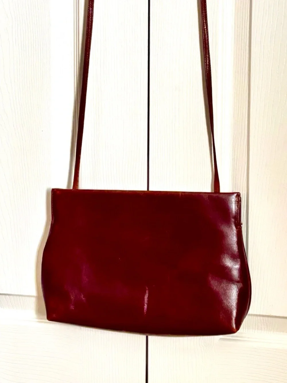 Salvatore Ferragamo Classic Brown Shoulder Bag with Gold Accent - Picture 2 of 10